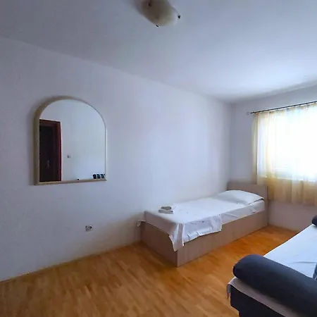 Apartment Infinity Pool, Stunning Sea View, 2 Trogir