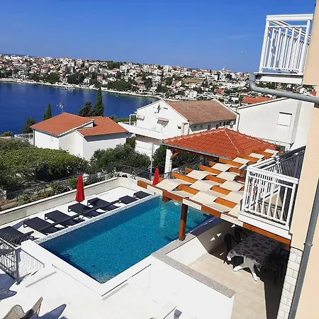 Infinity Pool, Stunning Sea View, 2